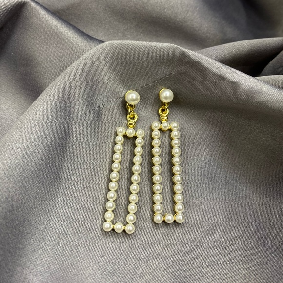 Janice faux pearl earrings - Picture 2 of 2